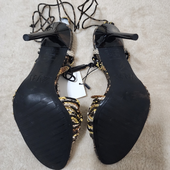 Zara Women's Heeled Tie Sandals - Picture 4 of 5